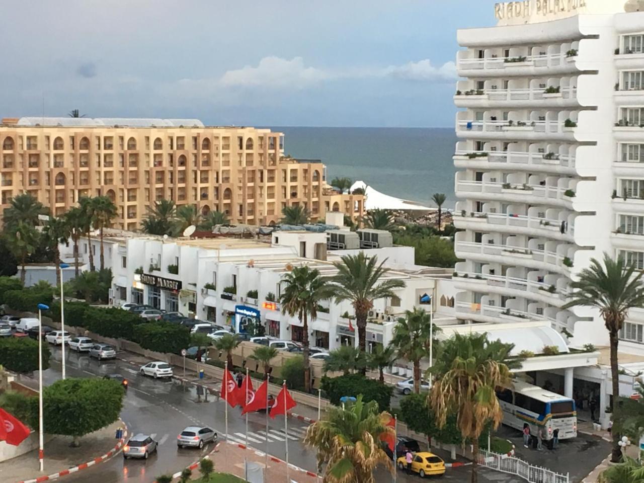 Sousse Corniche Taib Mhiri Roadin Front Of Riadh Palm Hotel Ngoại thất bức ảnh